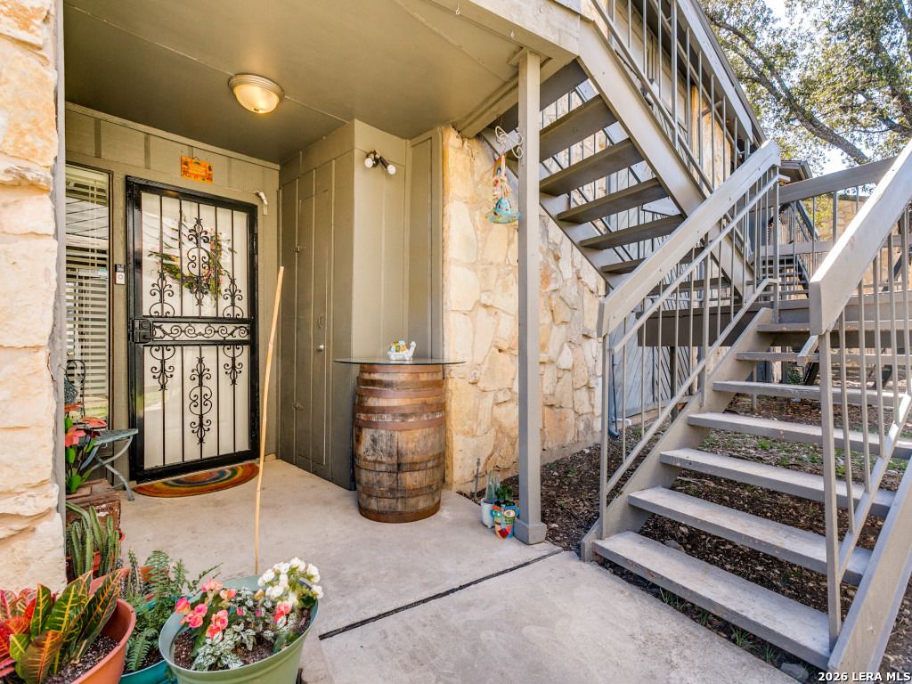 Photo of 3843 Barrington 139J #139J, San Antonio, TX 78217 (MLS # 1944385)