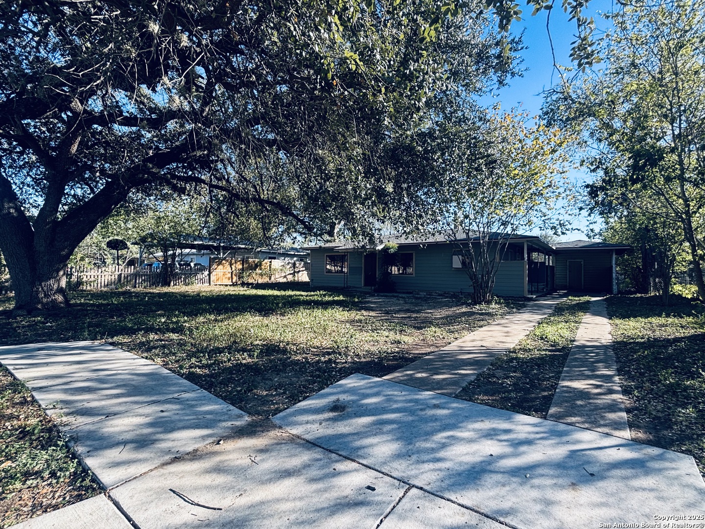 Photo 1 of 16 — 318 Charcliff, San Antonio, TX 78220