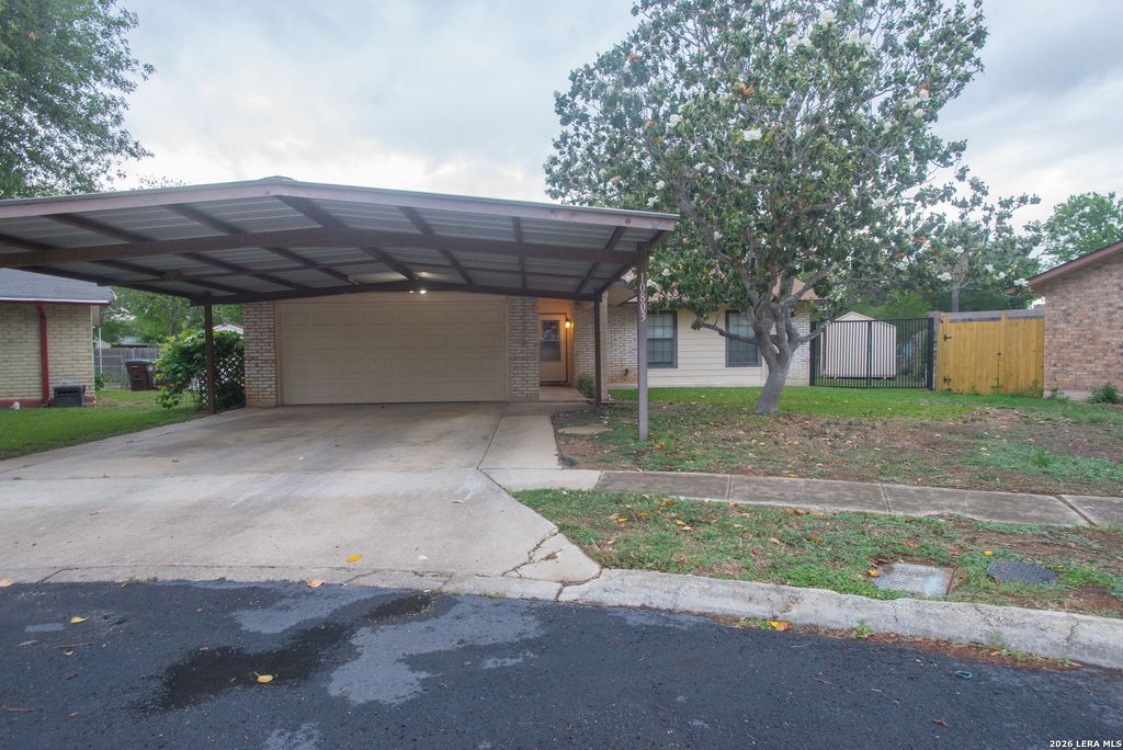 Photo of 10803 GREEN HURST ST, San Antonio, TX 78223 (MLS # 1959869)