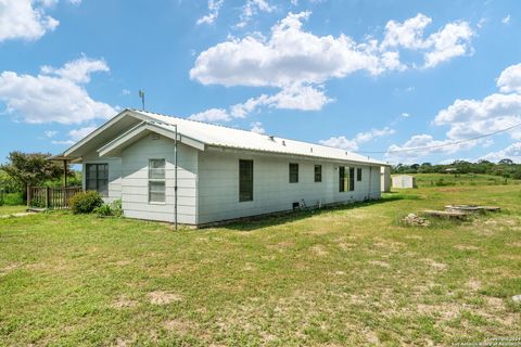 A home in Kenedy