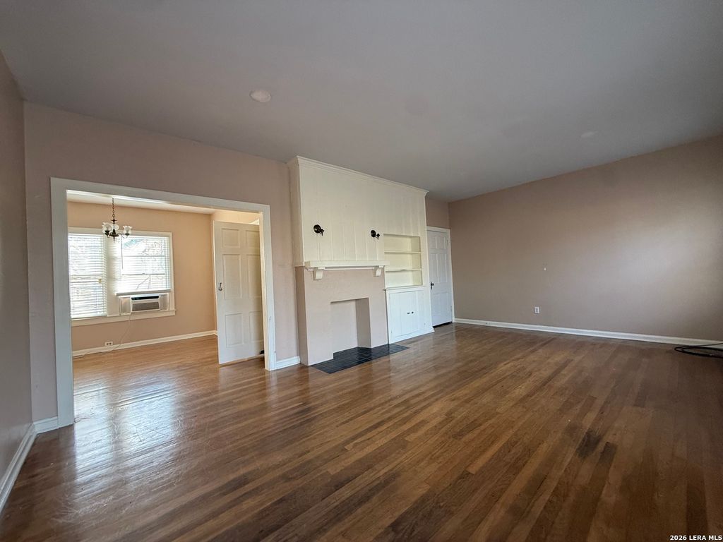 Photo of 528 W Gramercy 1 #1, San Antonio, TX 78212 (MLS # 1939328)