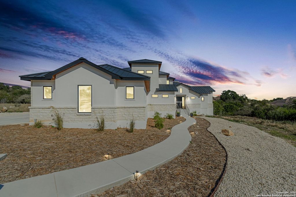 Photo of 956 Petite Verdot, New Braunfels, TX 78132 (MLS # 1926595)