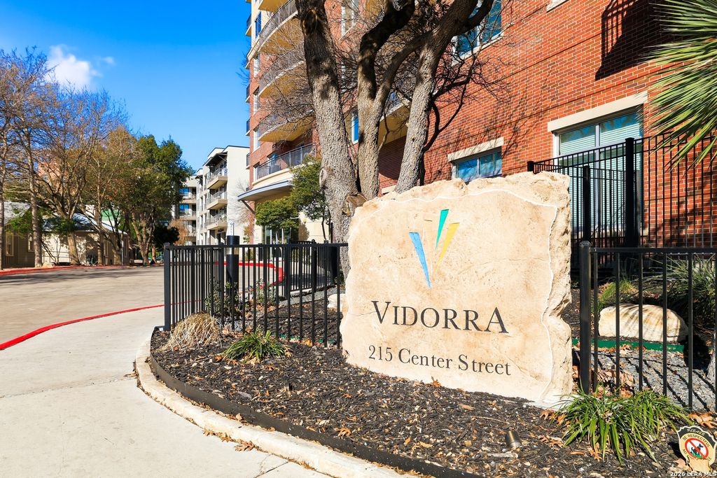 Photo of 215 Center 408 #408, San Antonio, TX 78202 (MLS # 1946146)