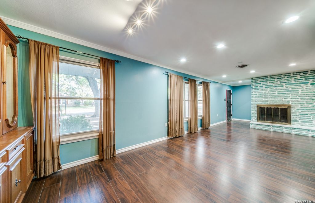 Photo of 242 Windcrest, Windcrest, TX 78239 (MLS # 1944981)