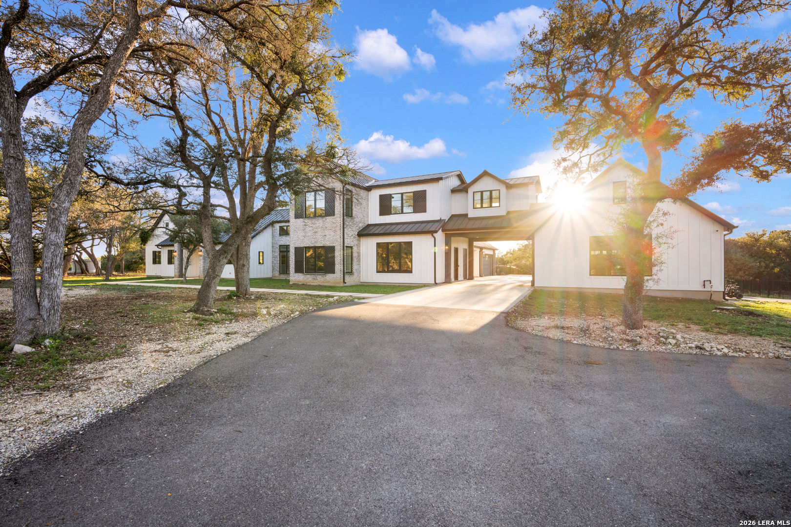 31952 Smithson Valley Rd