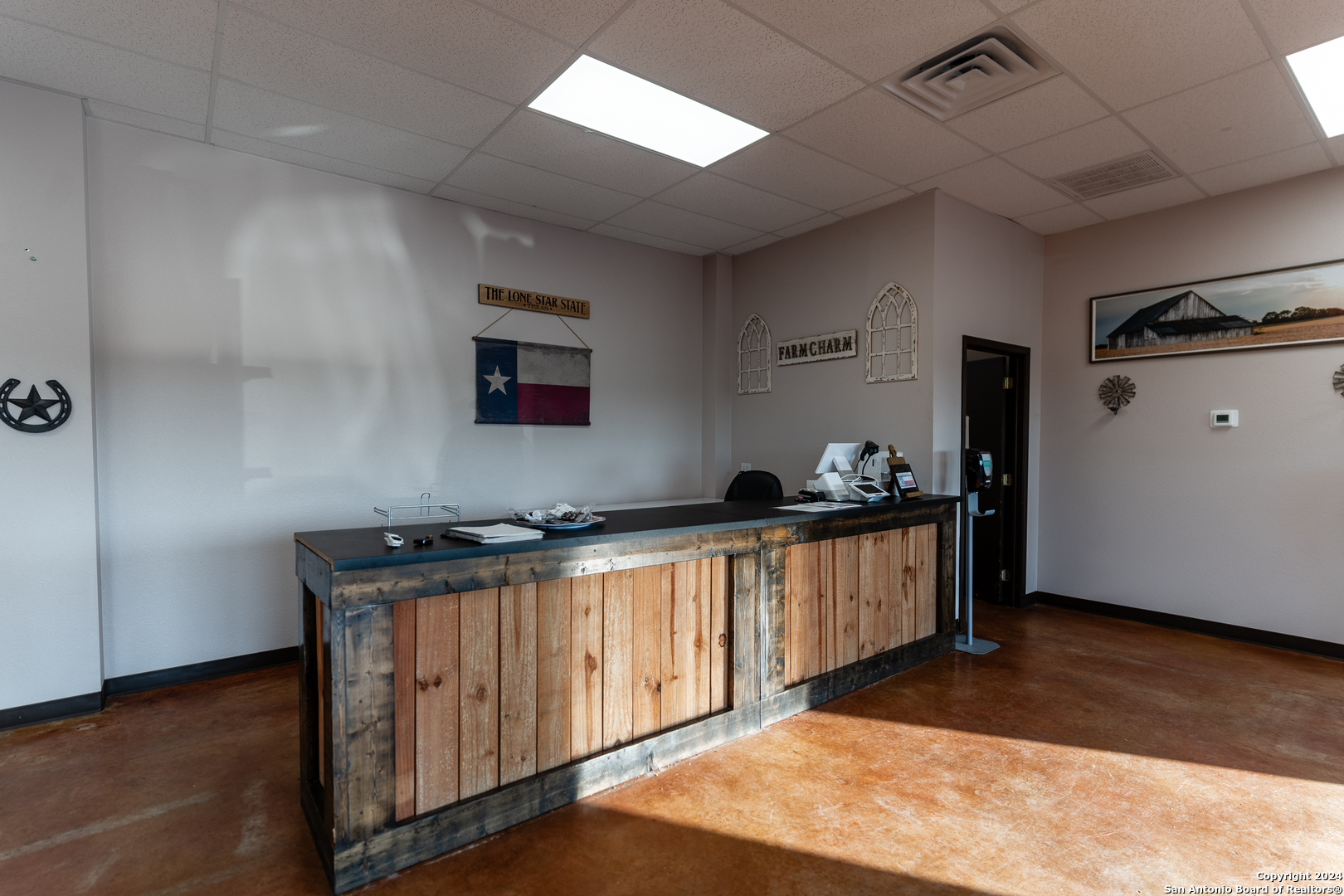 6411 E HWY 90