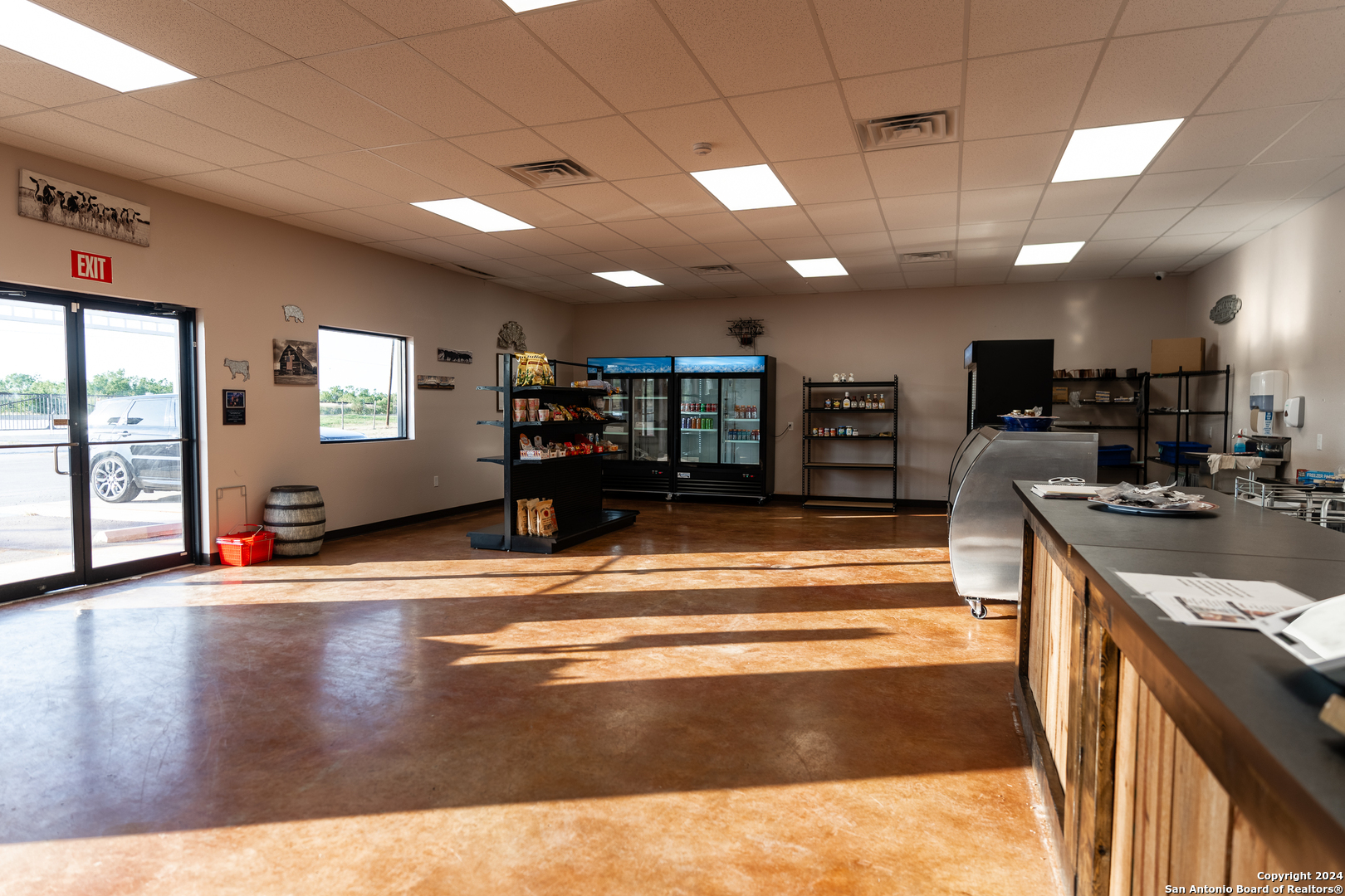6411 E HWY 90