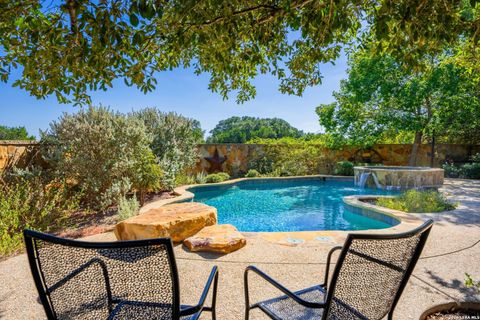 Photo of 377 Waterstone Pkwy, Boerne, TX 78006 (MLS # 1950319)