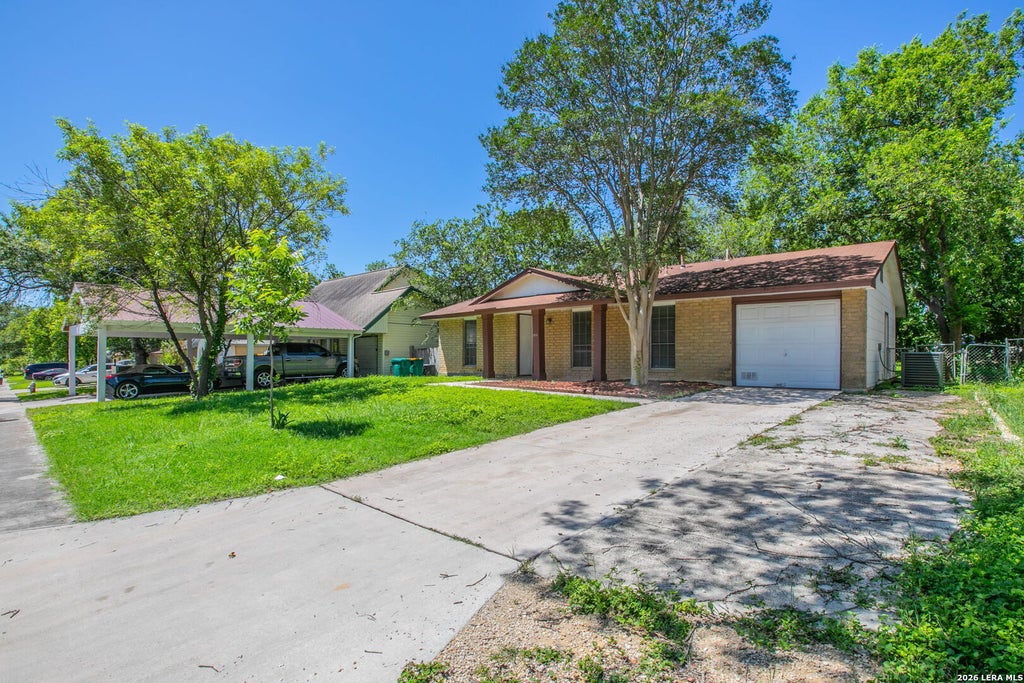 Photo of 129 MEADOW DR, Converse, TX 78109 (MLS # 1972878)