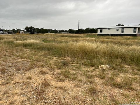 A home in Bandera