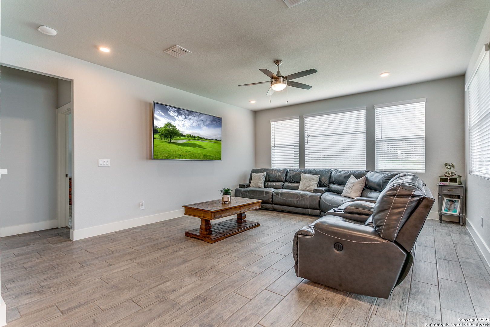 7015 Walkers Loop