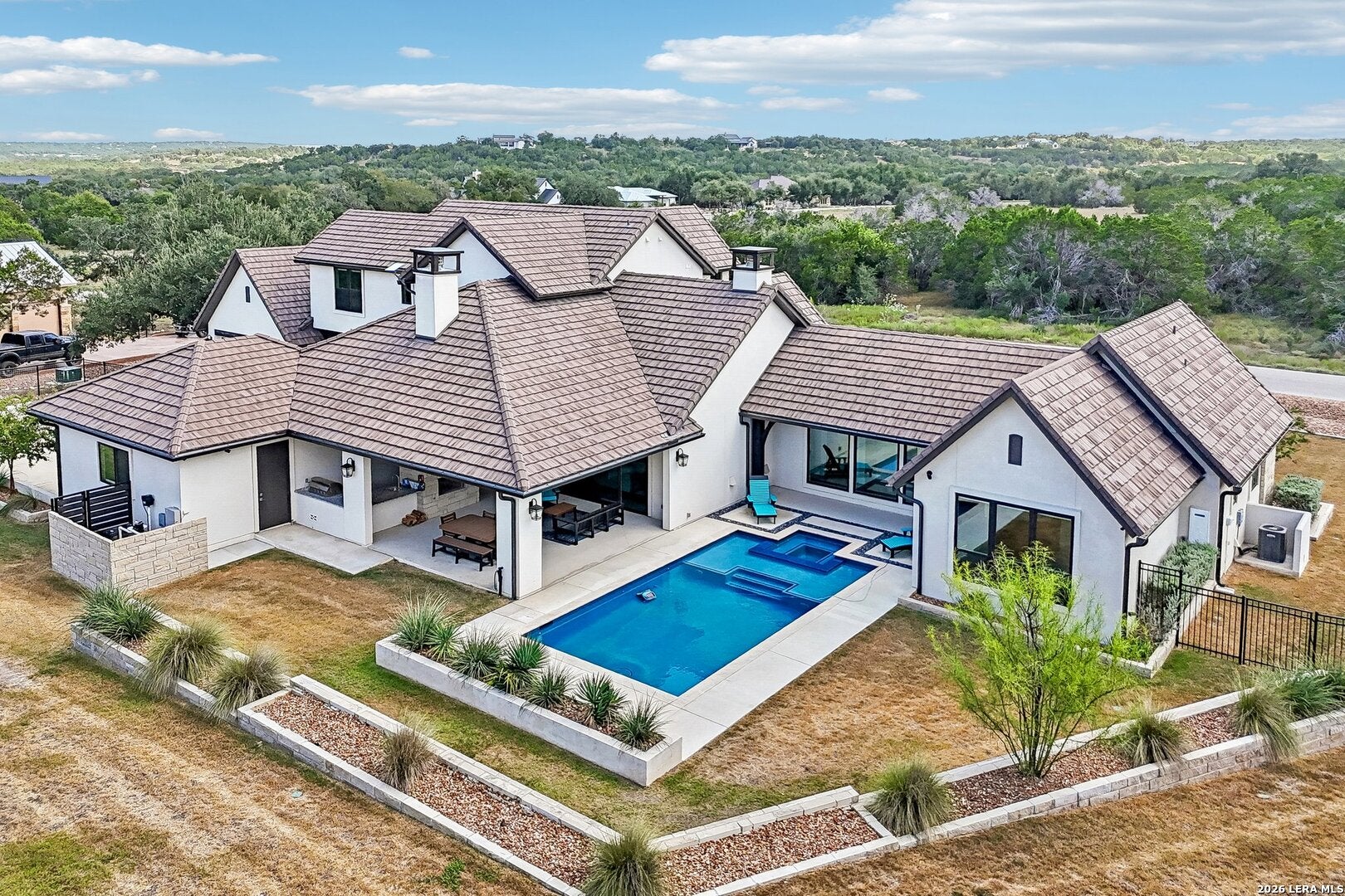 1760 Royal Pt
