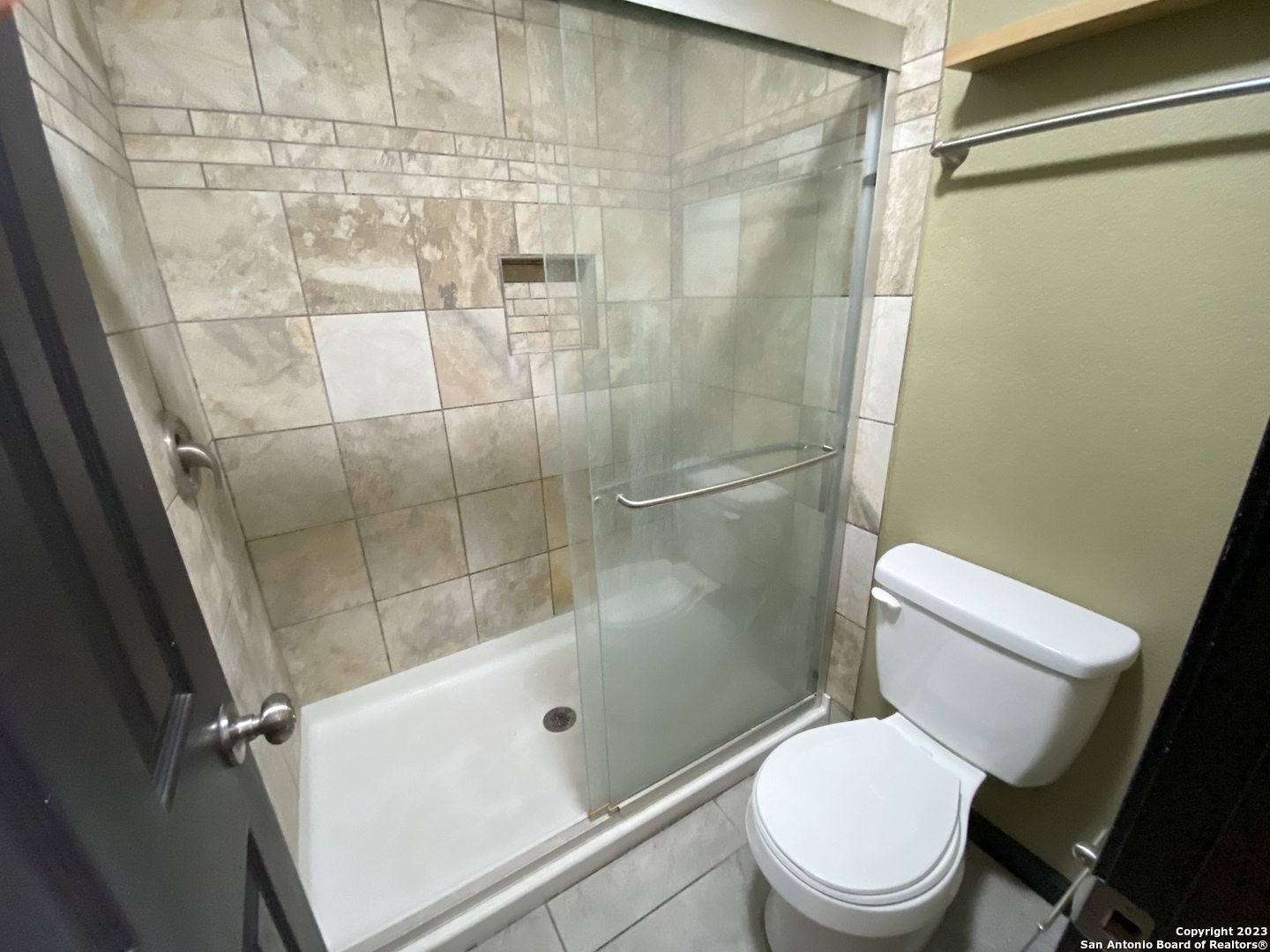 211 NATALEN AVE 207