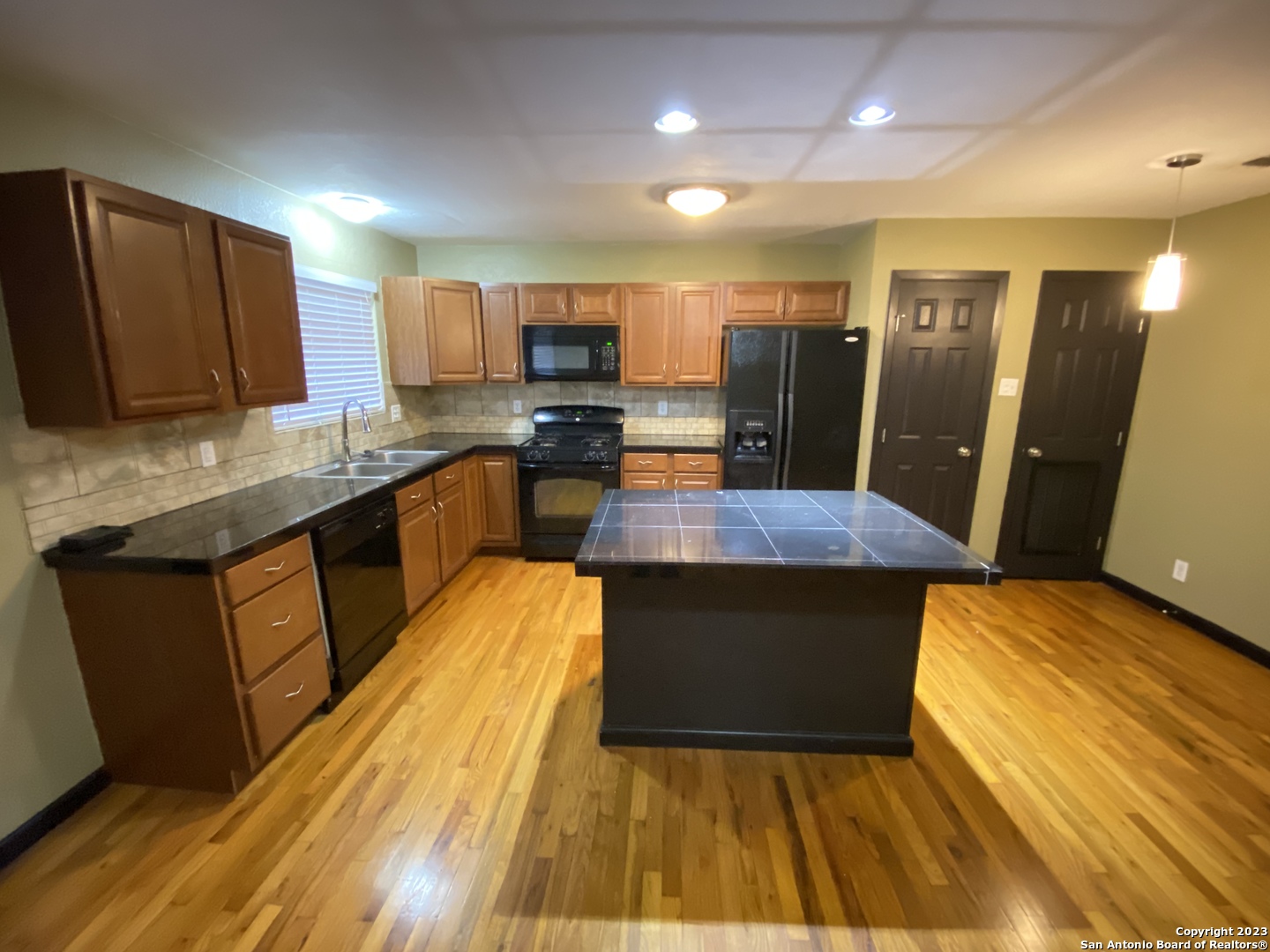 211 NATALEN AVE 207