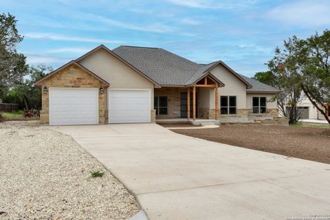 A home in Bandera