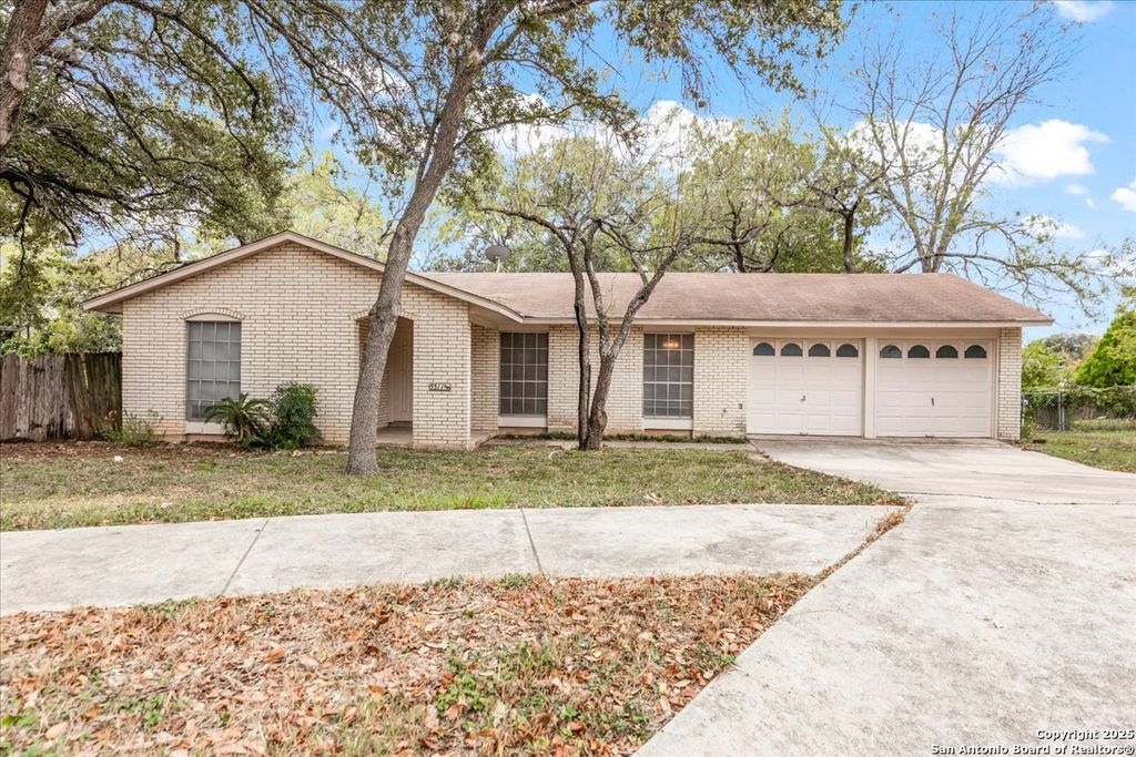 Photo of 5311 Winridge, San Antonio, TX 78228 (MLS # 1926922)