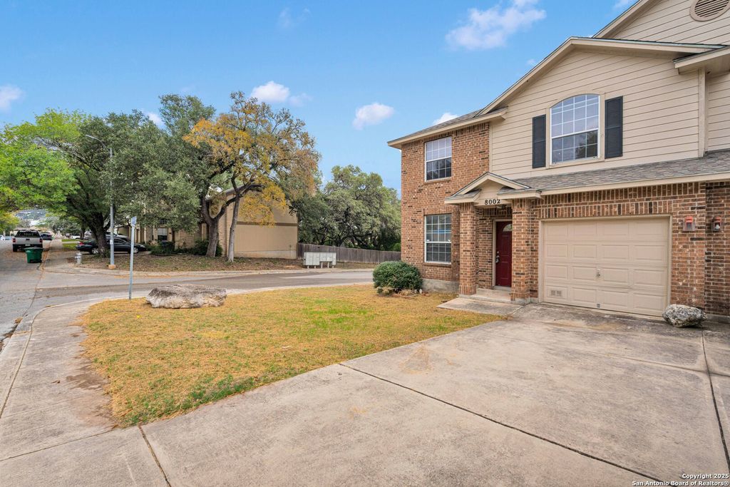 Photo of 8002 SANTA CATALINA, San Antonio, TX 78250 (MLS # 1920439)