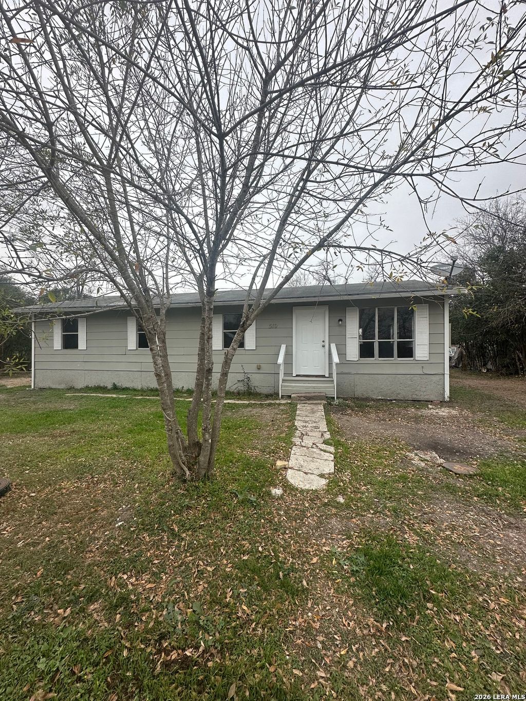 Photo of 510 Riley, Seguin, TX 78155 (MLS # 1937595)