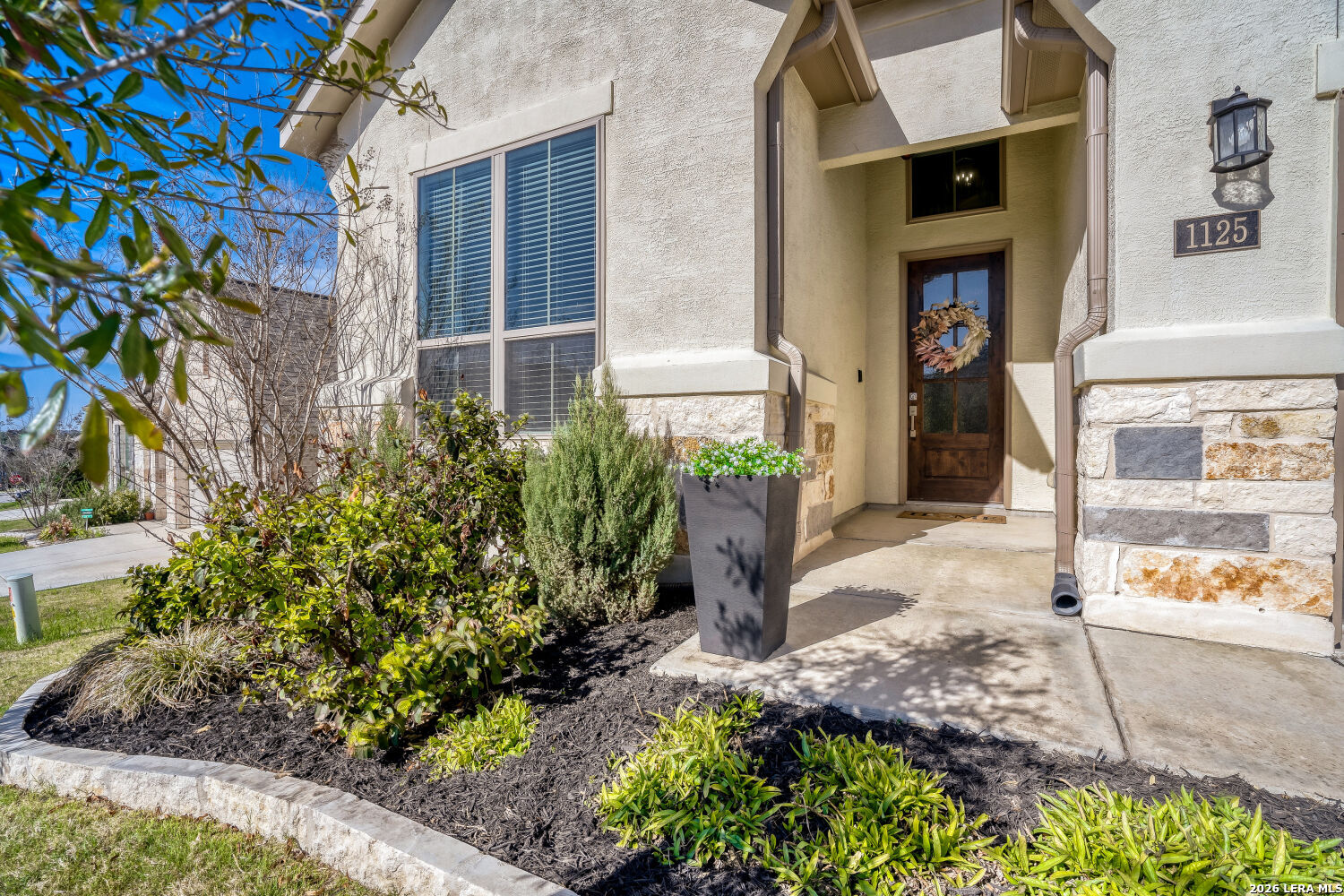 Search 1125 Cadogan Squire