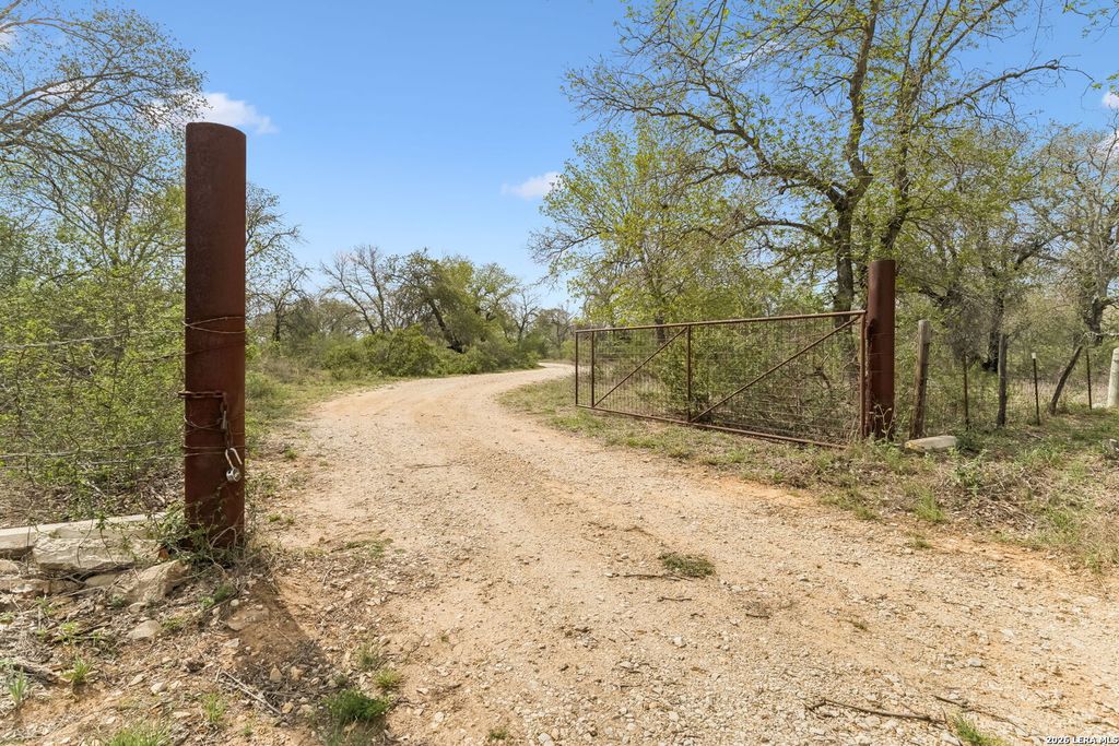 Photo of 174 Adcock Lane, Somerset, TX 78069 (MLS # 1971157)