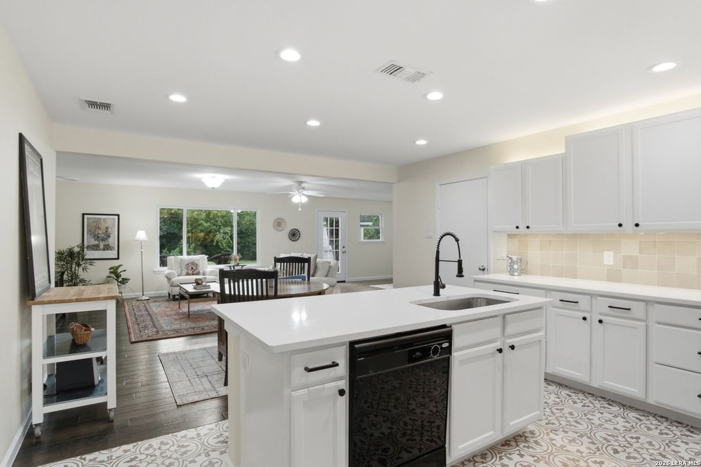 Photo of 1614 MERRIFORD LN, San Antonio, TX 78209 (MLS # 1991377)