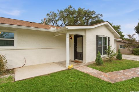 Photo of 1614 MERRIFORD LN, San Antonio, TX 78209 (MLS # 1991377)