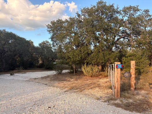 233 RUST RANCH RD, BLANCO, TX 78606 - Image 2428f4e501d1843f8f0de4a8e596e528/3559699171