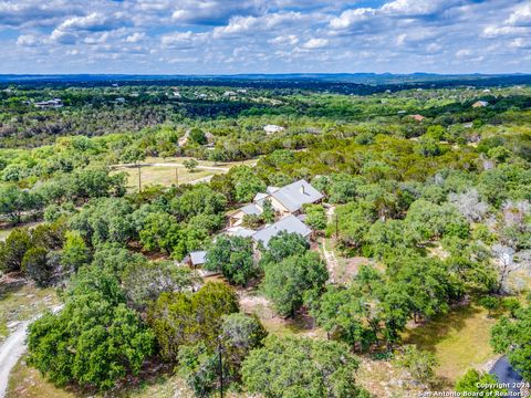 Single Family Residence in Boerne TX 101 Mallard Dr 42.jpg