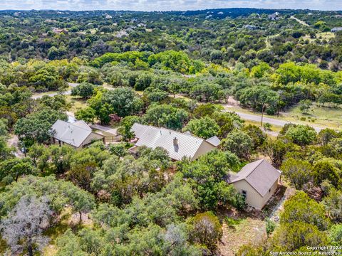 Single Family Residence in Boerne TX 101 Mallard Dr 43.jpg