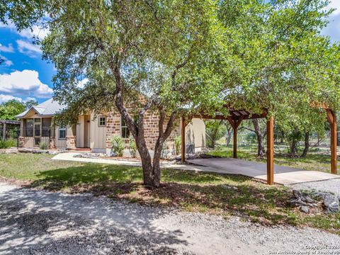 Single Family Residence in Boerne TX 101 Mallard Dr 20.jpg