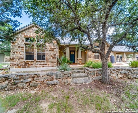 Single Family Residence in Boerne TX 101 Mallard Dr.jpg