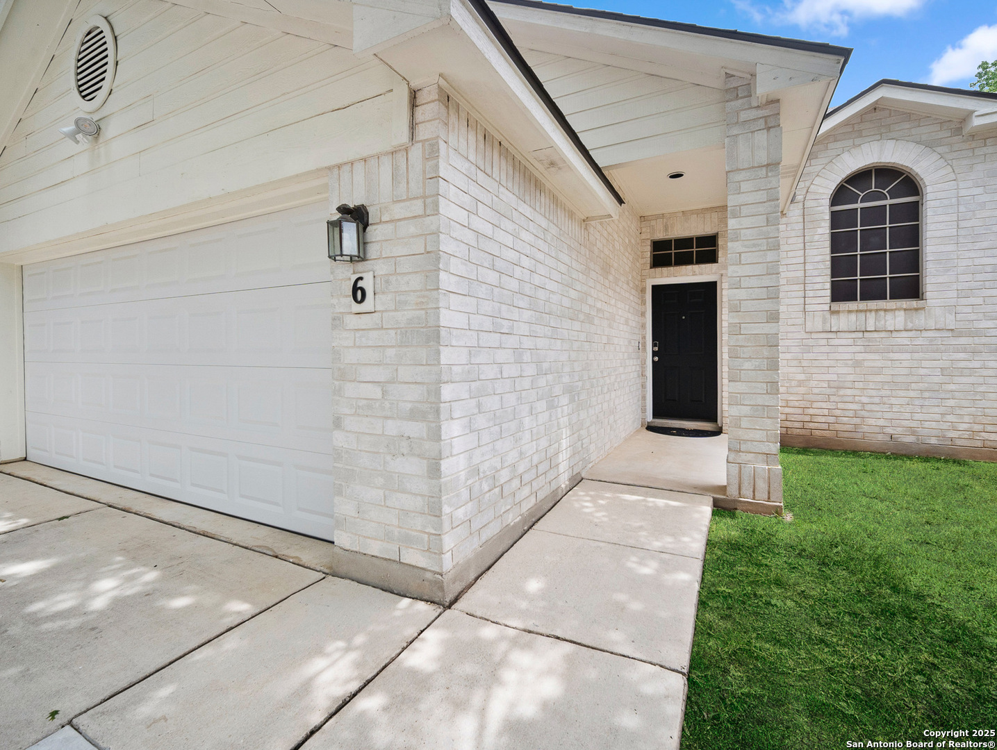 6 Pembroke CT
