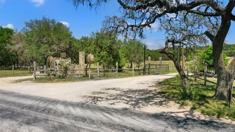 103 waring welfare Boerne TX 78006