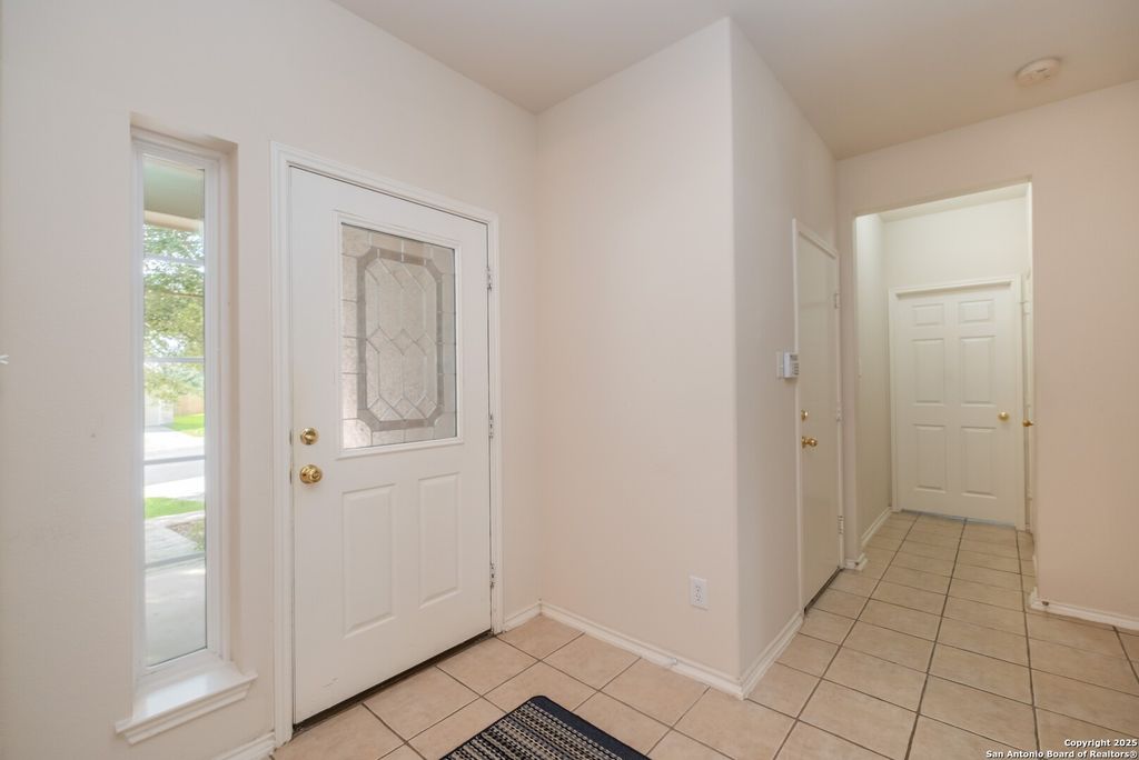 Photo of 234 Turnberry Dr, Cibolo, TX 78108 (MLS # 1891786)