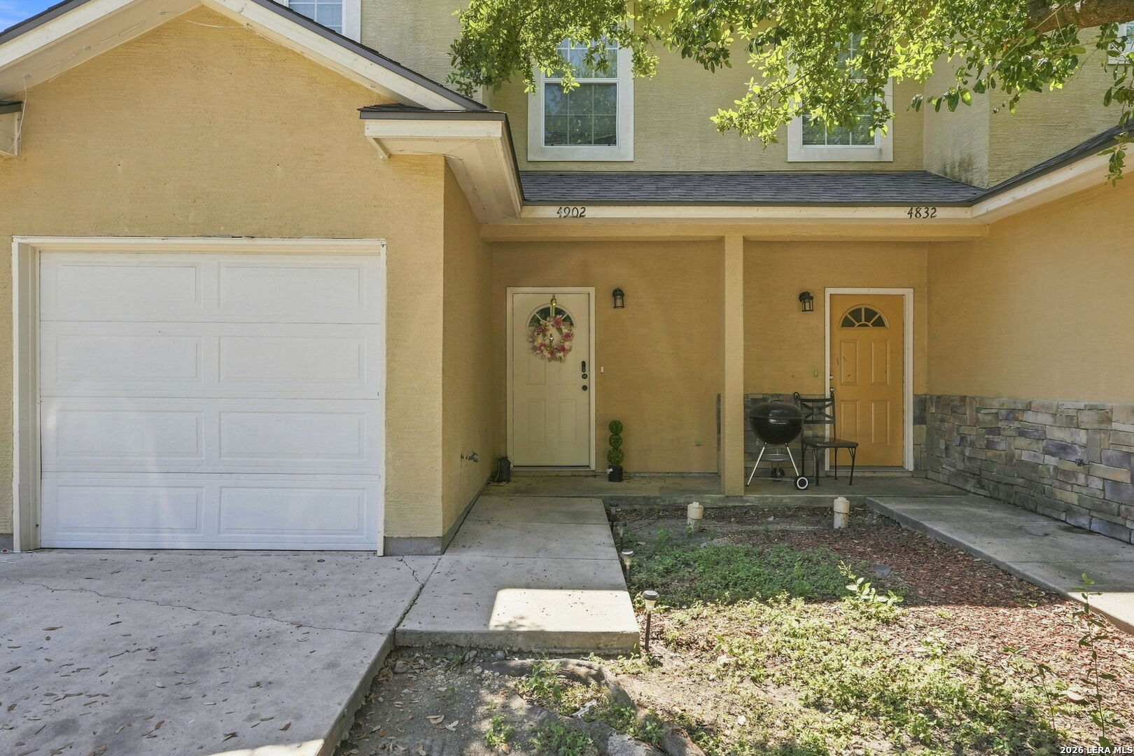 4902 & 4832 Appleseed Ct