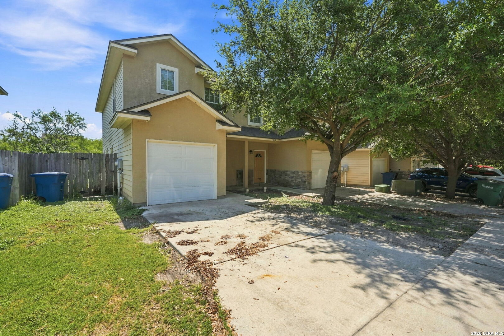4902 & 4832 Appleseed Ct