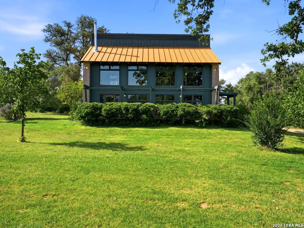 Photo of 213 Cardinal Ln, Fredericksburg, TX 78624 (MLS # 1998327)