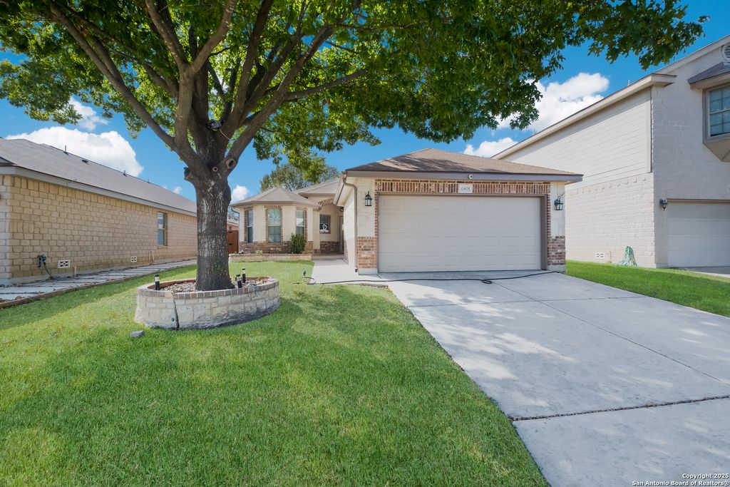 Photo of 10403 Alsfeld, Helotes, TX 78023 (MLS # 1927554)