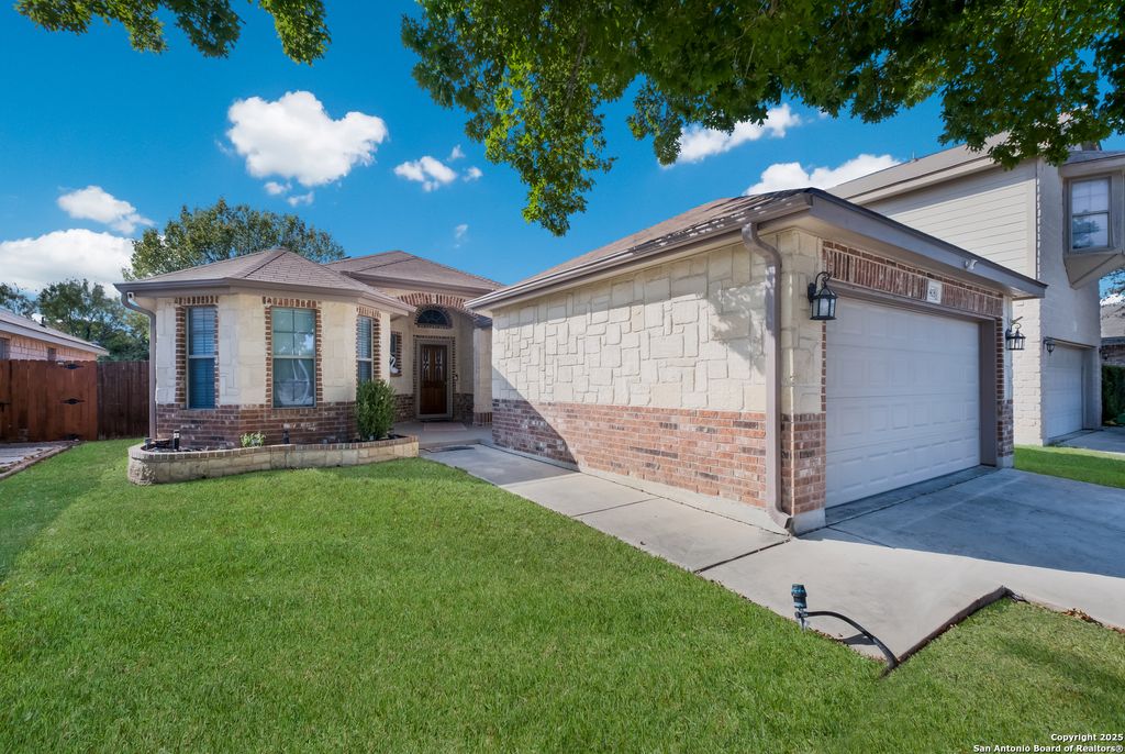 Photo of 10403 Alsfeld, Helotes, TX 78023 (MLS # 1927554)