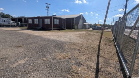 2940 ww white 3 San Antonio TX 78222