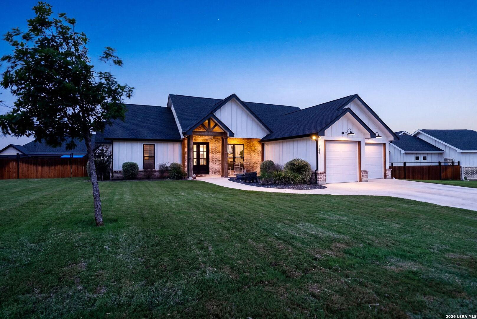 156 Woodbridge Dr