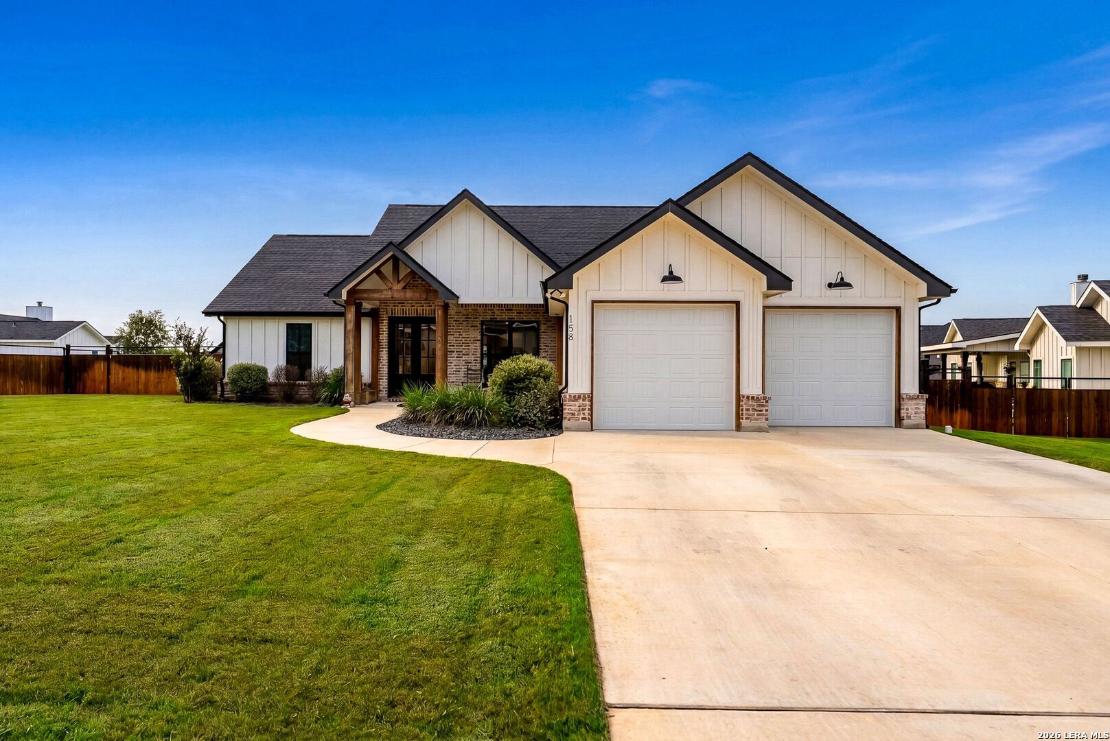 156 Woodbridge Dr