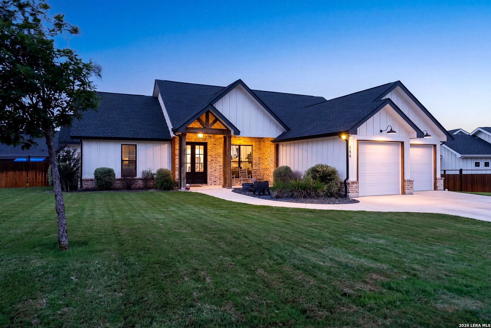 156 Woodbridge Dr