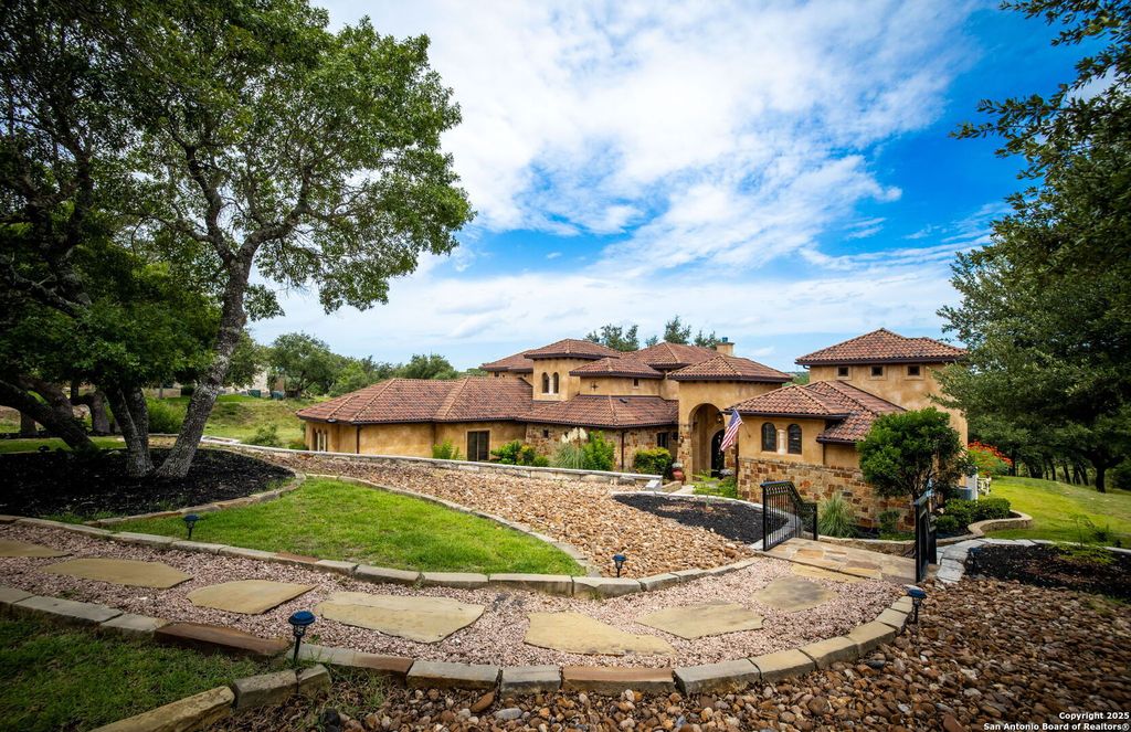 Photo of 2170 Sierra Madre, Canyon Lake, TX 78133 (MLS # 1887506)