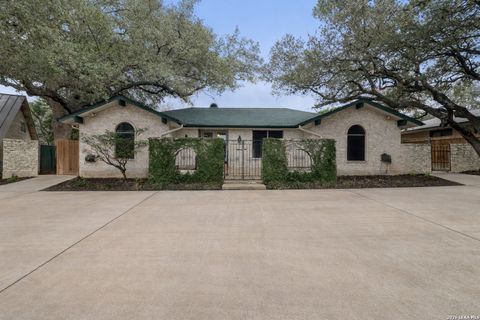 210 Chattington Castle Hills TX 78213