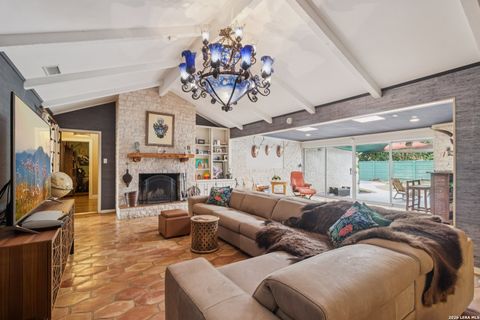 210 Chattington Castle Hills TX 78213