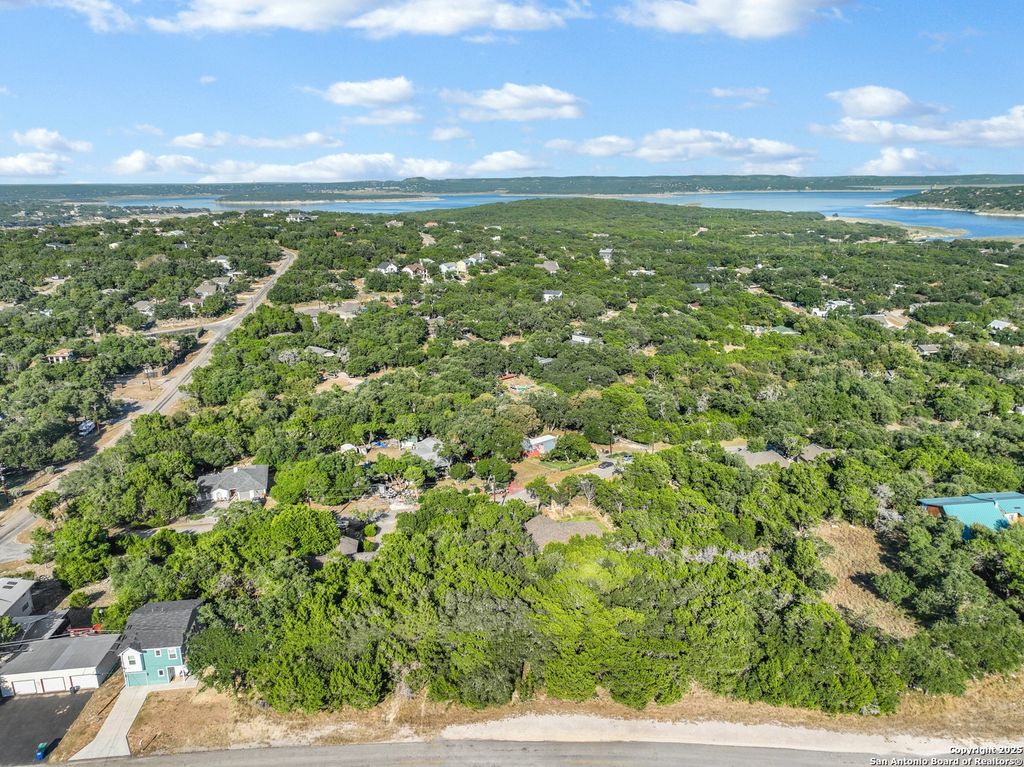 Photo of 1591 Canyon Bend, Canyon Lake, TX 78133 (MLS # 1916528)