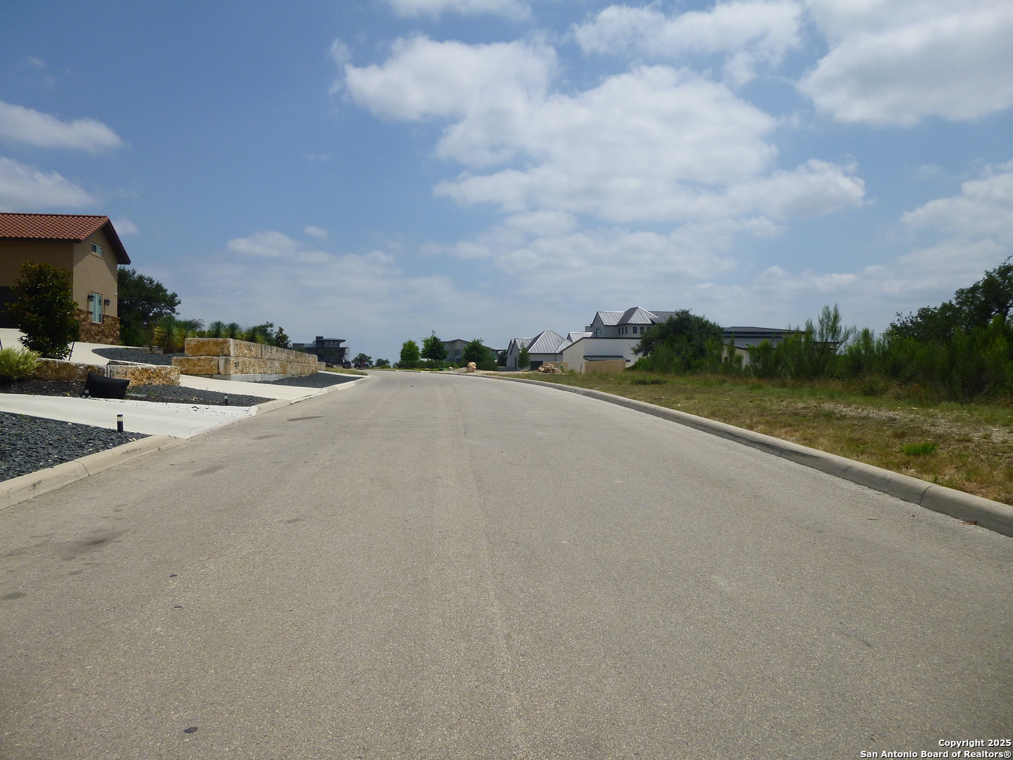 23123 Henness Pass