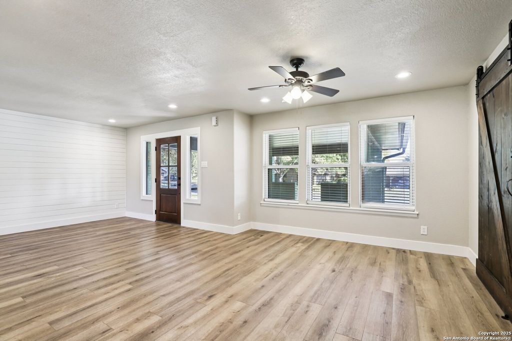 Photo of 786 Renee, Seguin, TX 78155 (MLS # 1929634)