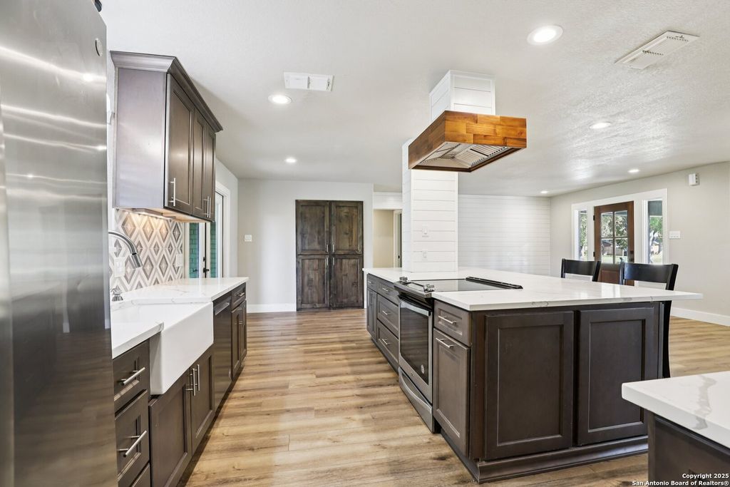 Photo of 786 Renee, Seguin, TX 78155 (MLS # 1929634)